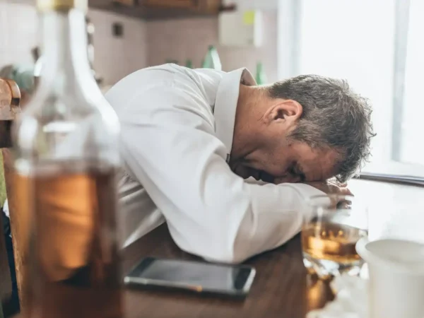 Jak alkohol wpływa na pracę mózgu?